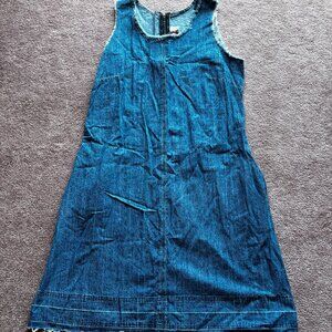 Stetson Soft, Flowy, lightweight Medium wash Denim Dress – Size Medium